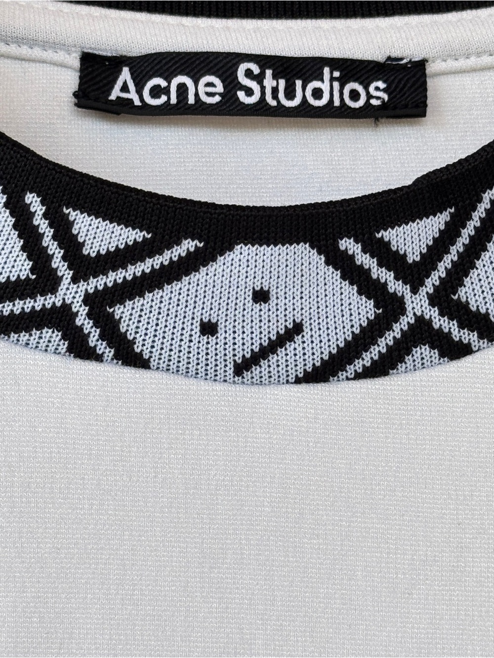 Acne Studios White Tee Size M Unisex Designer Collar Blogger Favorite - Picture 6 of 10